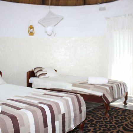 Reed Mat Lodge 卢萨卡 外观 照片
