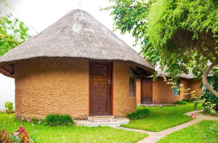 Reed Mat Lodge 卢萨卡 外观 照片