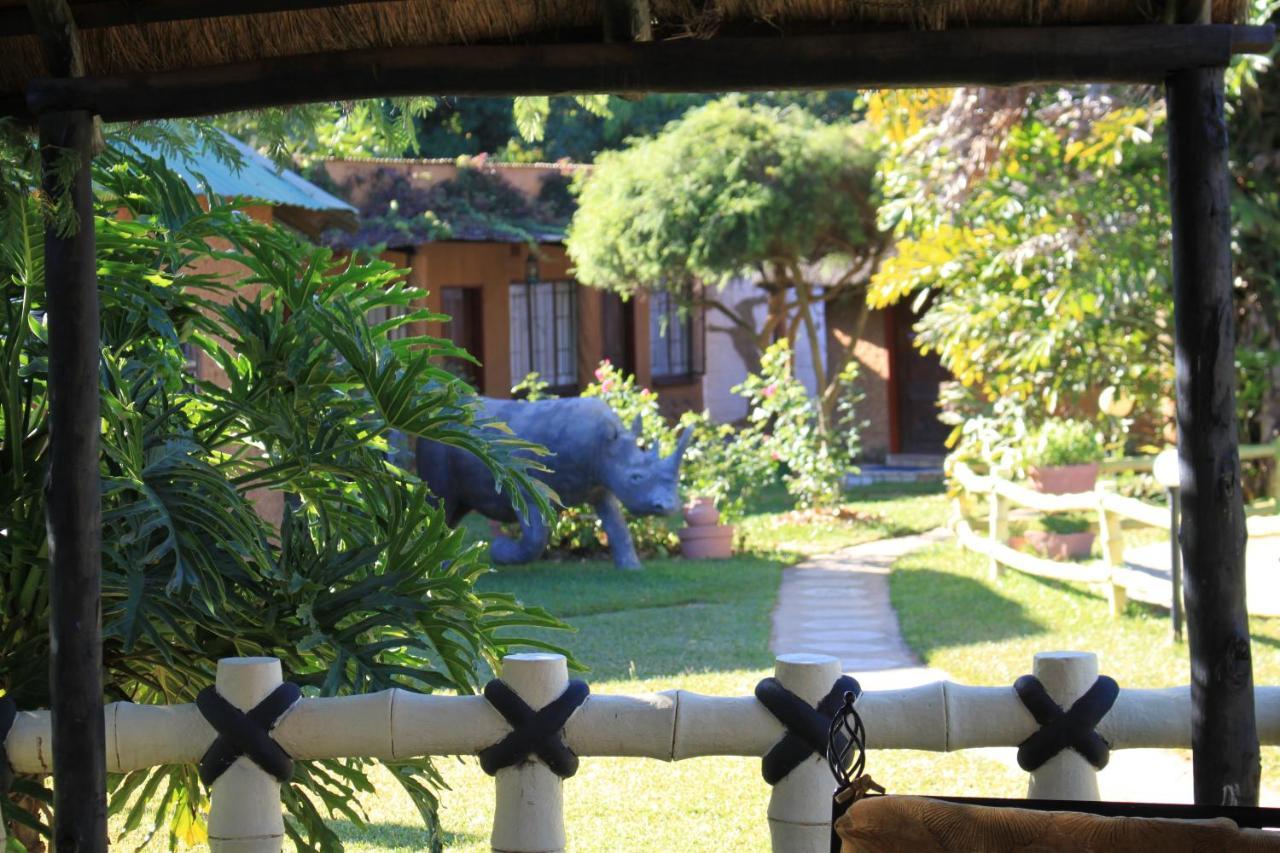 Reed Mat Lodge 卢萨卡 外观 照片