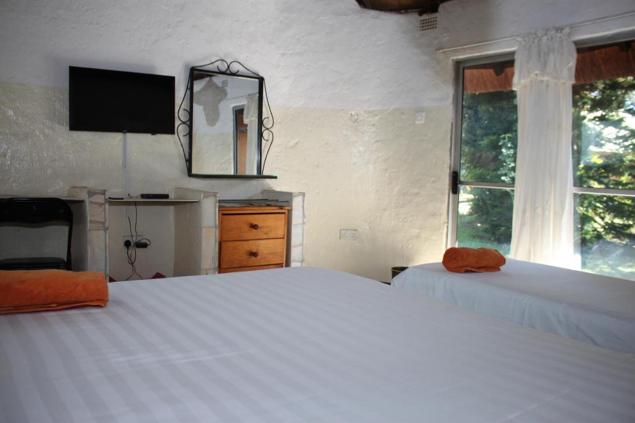Reed Mat Lodge 卢萨卡 外观 照片